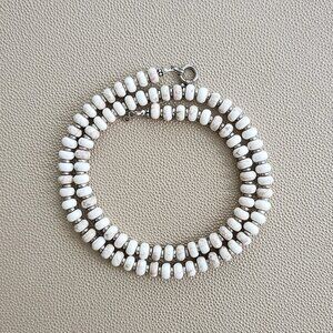 WHITE MAGNESITE TURQUOISE--24"